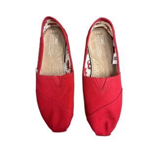 Red Toms size 9